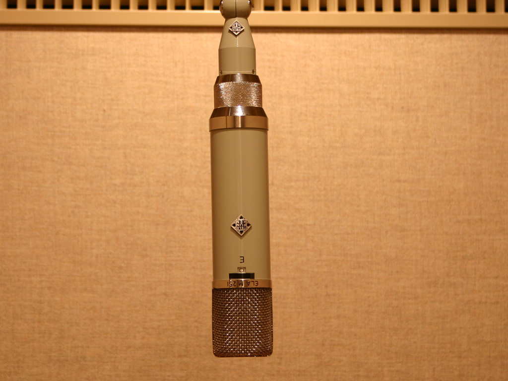 新規レンタル機材の御案内  TELEFUNKEN Ela M251E のレンタルを始めました。
